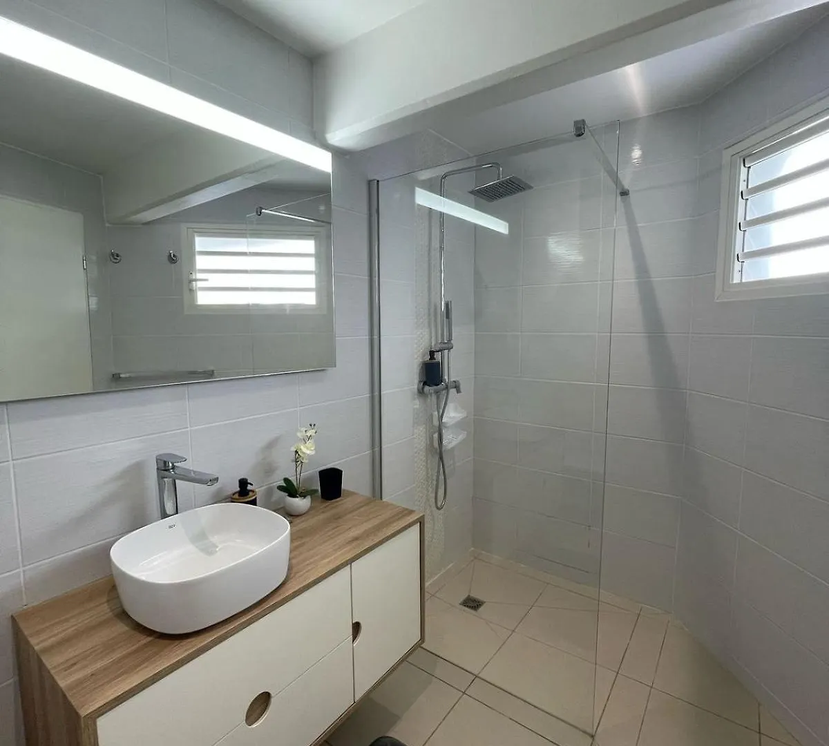 Studio Cosy Classe 2 Etoiles Ti'Nid Kreyol - Manganao Saint Francois - Detente Au Bord De La Plage Et De La Piscine Appartement